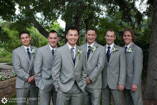 I prefer to match silver gray suits for groomsmen to complement my Royal